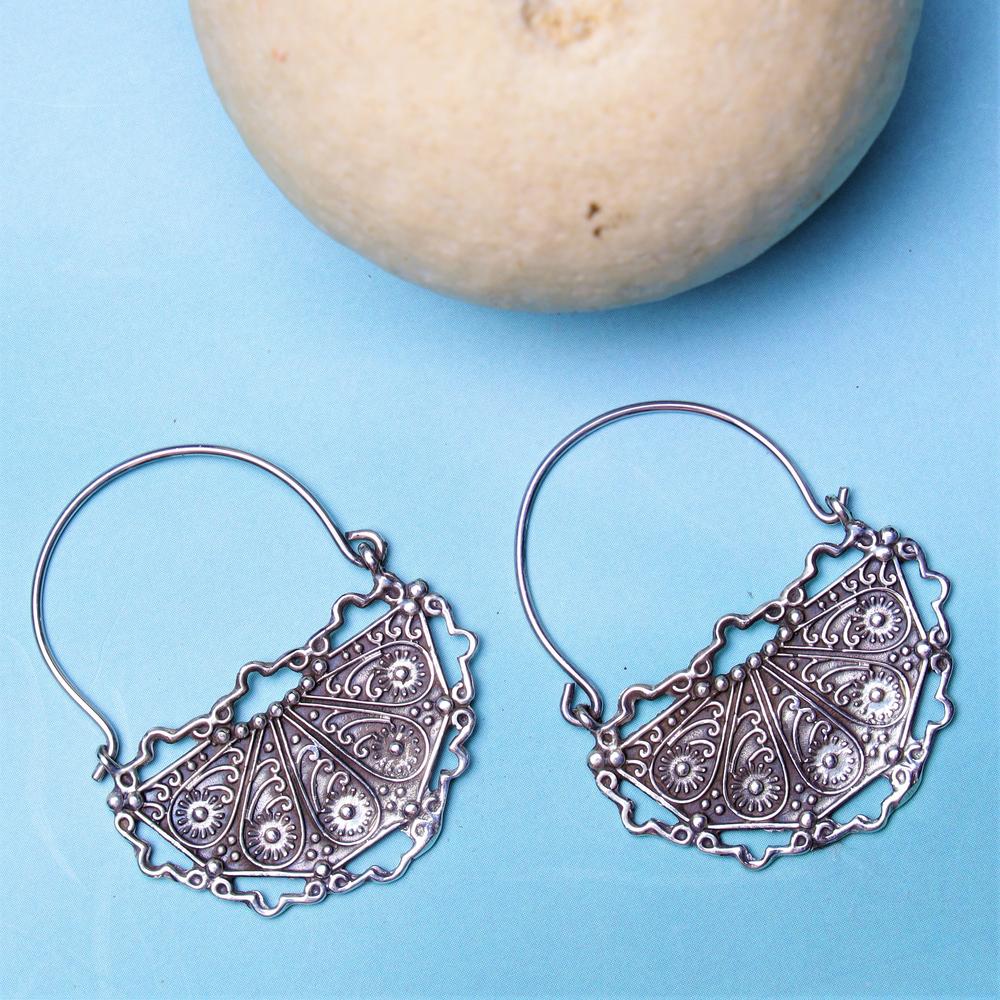 Ardh Chaand Baali Earrings in 925 silver